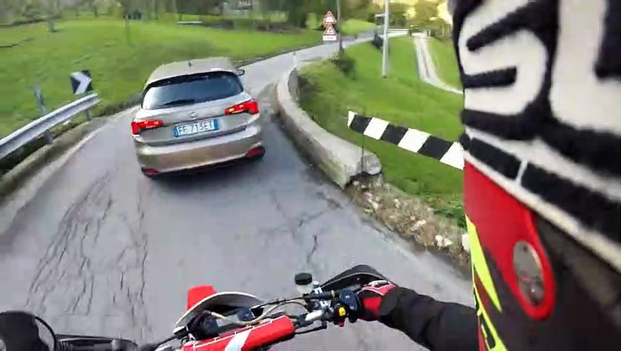 EPIC ENGINE BLOW UP & EPIC REACTION _HM 125 & KTM EXC 125_ ( 720 X 1280 60fps )