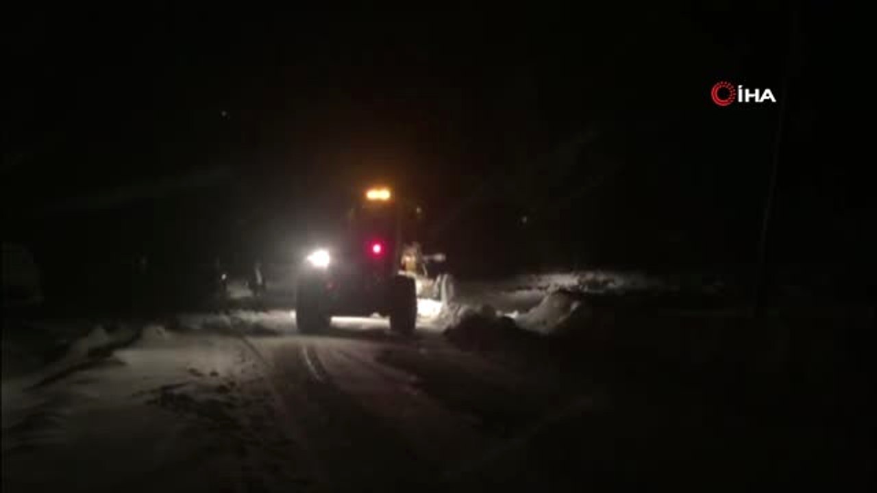 Kar Nedeniyle Kapanan ve 150'den Fazla "Silikozis" Hastası Bulunan Köyün Yolları Açıldı