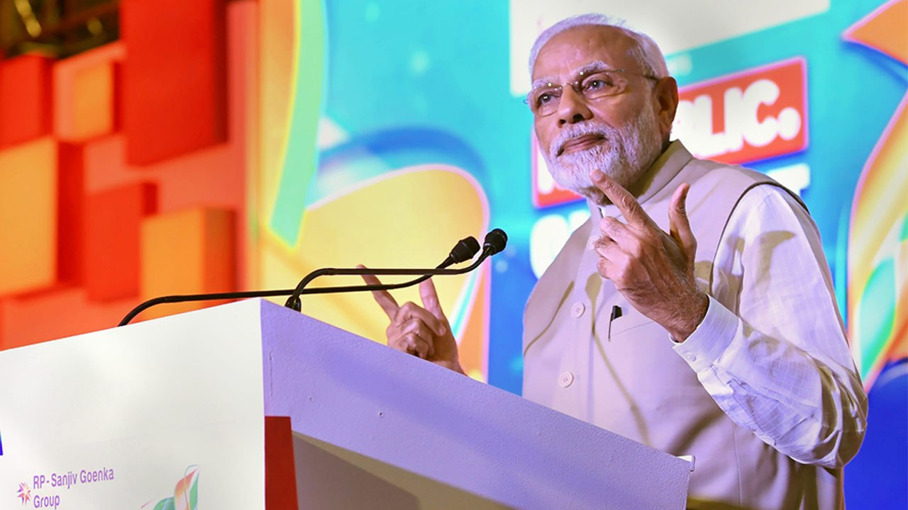 PM Modi ने Senior Citizen के लिए क्या किया, खुद Prime Minister से ही सुन लीजिए | वनइंडिया हिन्दी