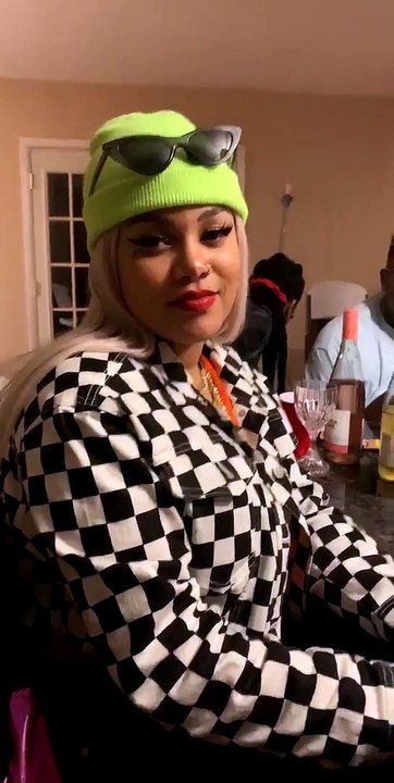 Cette femme possède la même voix que SIRI