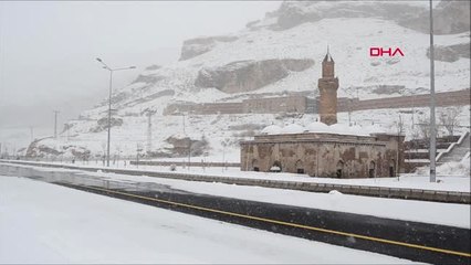 Bitlis Adilcevaz'da Eğitime Ara Verildi