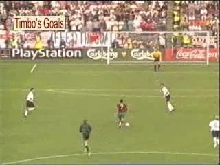 Luis figo goal contre l'angleterre but de 30 metres