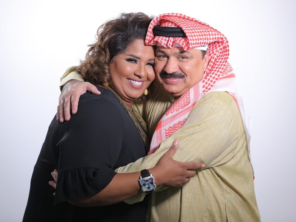 فيديو هيا الشعيبي تغازل زوجها وتحتفل ببراءته في قضية شهيرة