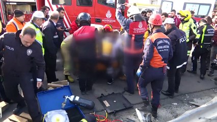 Kamyonun çarptığı polis şehit oldu - İSTANBUL