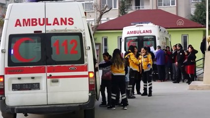 Öğrenciler gıda zehirlenmesi şüphesi ile hastaneye kaldırıldı - BALIKESİR