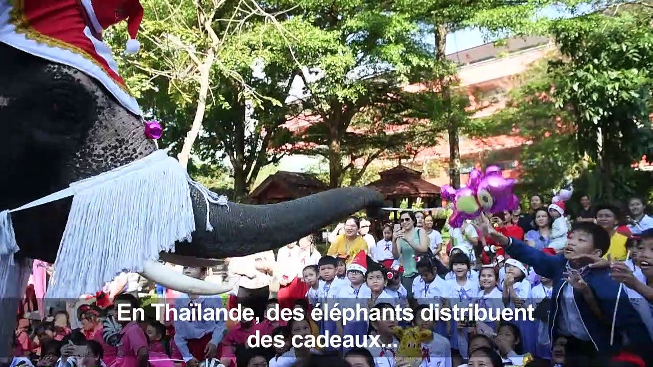 Thaïlande: un père Noël pas comme les autres pour des écoliers