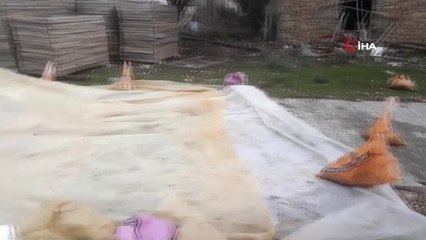 Belediye Parke Taşını Yol Yerine Vatandaşın Tarlasına Döşedi