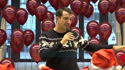 Dhurata për fëmijët në nevojë - News, Lajme - Vizion Plus