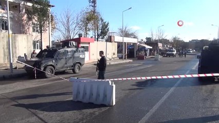 Diyarbakır'da Emniyet Binası Önünde Şüpheli Paket Alarmı