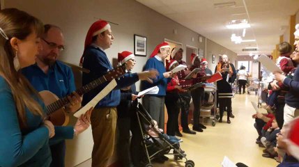 La Louvière : Une chorale de Noël à l'hôpital de Jolimont