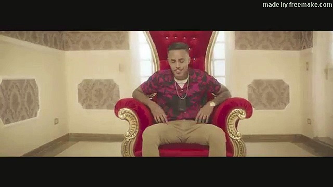 MC Bruninho e MC Livinho - Beijinho Gostoso (GR6 Filmes) DG e Batidão Stronda