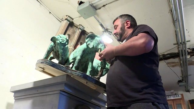 فنان أميركي ينحت نصبا تذكاريا لحوادث لم تقع