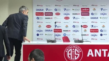 Video herunterladen: Antalyaspor-Fenerbahçe Maçının Ardından - Ersun Yanal