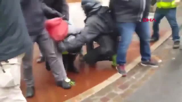 Dha Dış - Fransız Polisinden, Sarı Yelekli Eylemciye Sert Müdahale