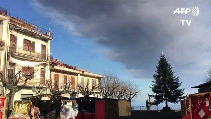 Monte Etna fecha espaço aéreo na Sícilia