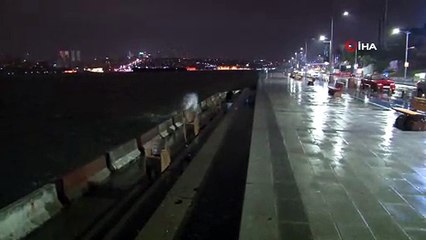 İstanbul'da fırtına etkisini sürdürüyor