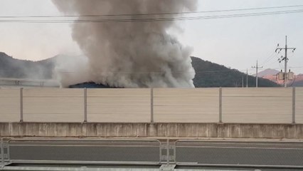 고령 폐건전지 재활용 공장서 불...인명 피해 없어 / YTN