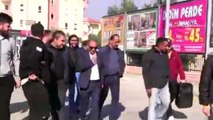 Roman vatandaşlar seçim öncesi adaylarını AK Parti'ye müzik eşliğinde götürdü
