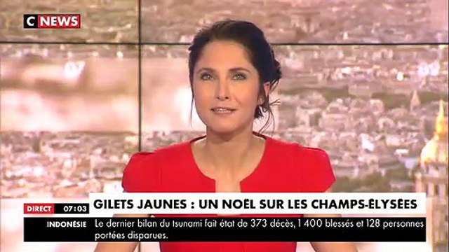 Noël : Certains Gilets jaunes ont passé le réveillon... sur les Champs Elysées à Paris ! Regardez