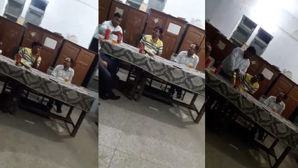 फर्रुखाबाद के डीएसओ कार्यालय में कबाब के साथ छलके जाम, देखें वायरल वीडियो