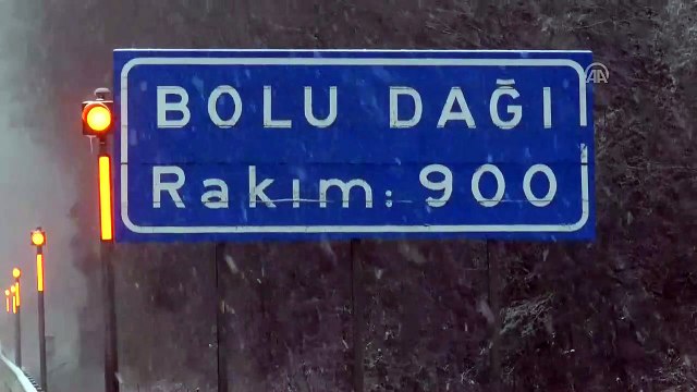 Bolu Dağı'nda yoğun kar yağışı - DÜZCE