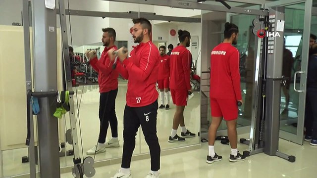Nevşehir Belediyespor 4 futbolcu ile yollarını ayırdı