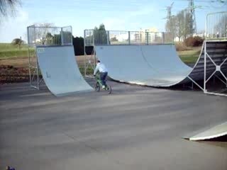 Moi a roissy ki tente le 3-6 et ki tombe  ses mes 1er esai