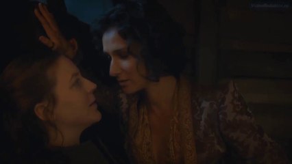 Yara Greyjoy kissing Ellaria Sand