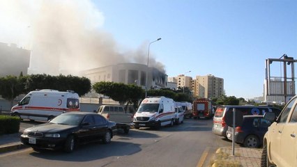 ثلاثة قتلى و21 مصابا في تفجير انتحاري بالعاصمة الليبية