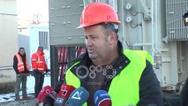 Ora News - Krishtlindje me borë dhe pa energji elektrike në Korçë