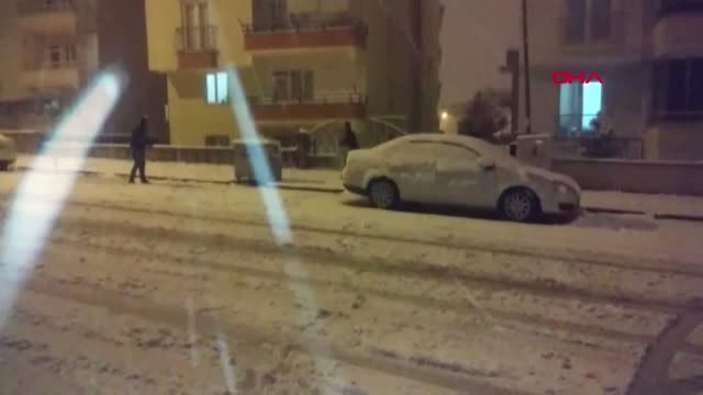 Çorum'da Kar Hayatı Olumsuz Yönde Etkiledi