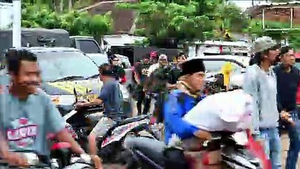 Fome e doenças atingem vítimas de tsunami na Indonésia