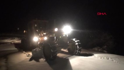 Kınık ve Bergama'da Kar Yağışı Etkili Oldu