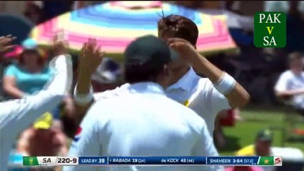 PAKvSA: Shahen Afridi brilliant bowling, took  4 wickets of the day