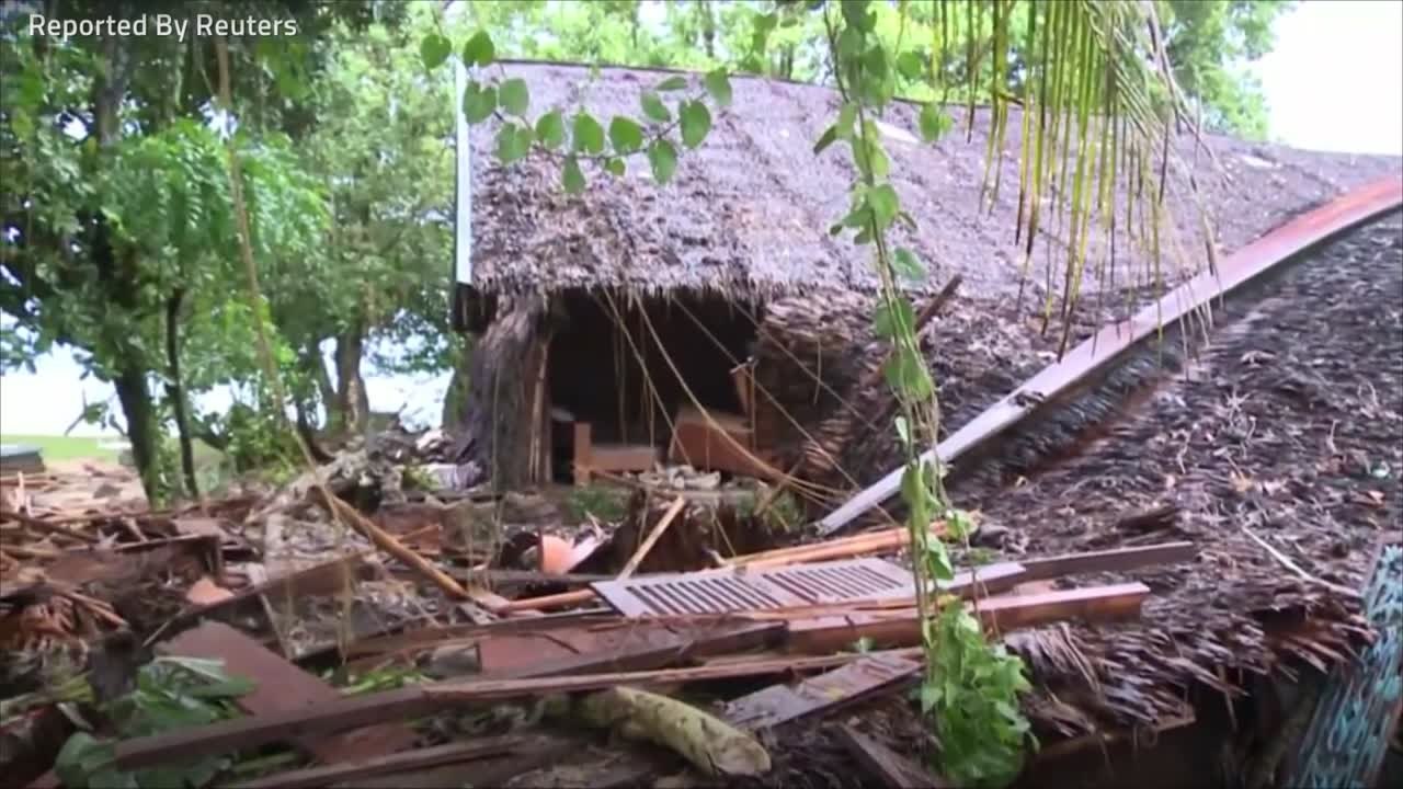 Indonesian Tsunami Death Toll Tops 400