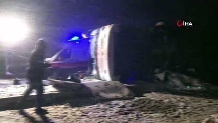 Kırşehir'de Otobüs Devrildi 3 Kişi Öldü, 35 kişi Yaralandı