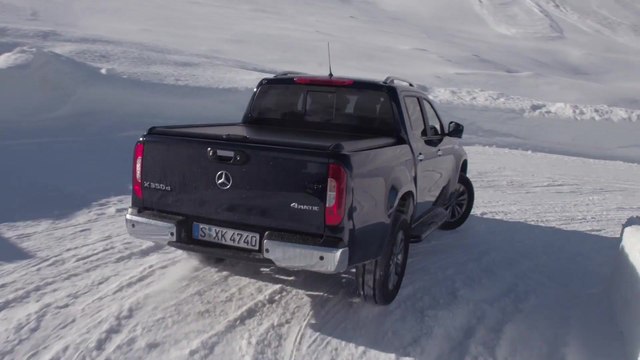 Mercedes-Benz X 350d 4MATIC Driving Video in blue - Driving Event Hochgurgl 2018