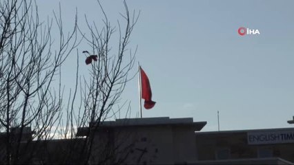 Dört Mevsim İstanbul...anadolu Yakasında Kar, Beylikdüzü'nde Güneş