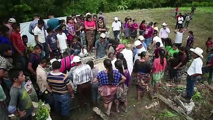 Guatemala entierra niña muerta en EEUU donde falleció otro menor