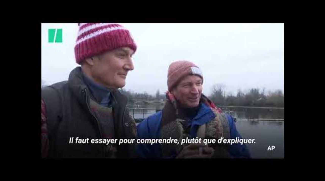 Pour Noël, ces nageurs anglais ont plongé dans l'eau glacée