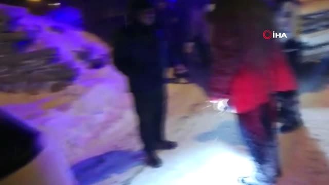 Kar Yağışında Mahsur Kalan Vatandaşların İmdadına Umke ve 112 Ekipleri Yetişti