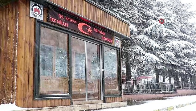 Gümüşhane’de kar yağışı kartpostallık görüntüler oluşturdu, il merkezinde kar kalınlığı 10 santimetreye ulaştı