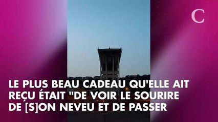 PHOTO. Iris Mittenaere la joue sexy pour vous souhaiter un "Joyeux Noël"