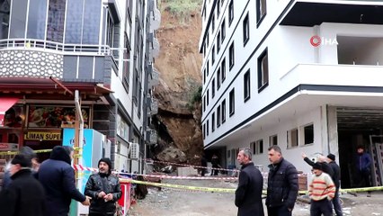 Yalova'da heyelan dehşeti: İstinat duvarı iki binanın üzerine yıkıldı