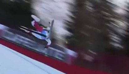 L'horrible chute du skieur Marc Gisin