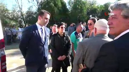 Hayırsever yaşlı adam ambulansa eşinin ismi verildiğini görünce gözyaşlarını tutamadı