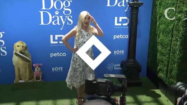 PHOTOS. Ornella Fleury, Louis Ducruet et sa chérie Marie Chevallier, Camille Combal... les people posent avec leurs pulls de Noël