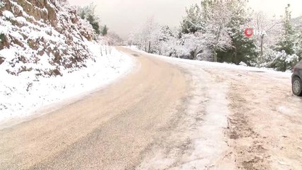 Spil Dağı Beyaz Gelinliğe Büründü, Kartpostallık Görüntüler Ortaya Çıktı
