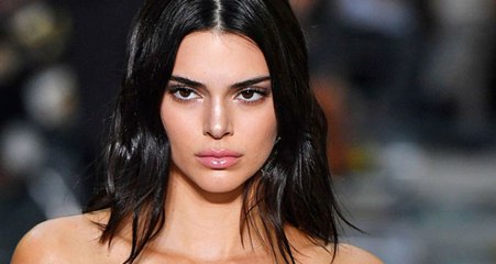 Kourtney Kardashian, Kendall Jenner'ın Yatak Odasına Dalınca İlginç Anlar Yaşandı
