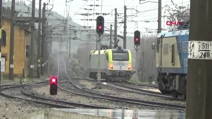 Gaziantep Askeri Sevkiyat Sırasında, 1 Yıl Sonra Memleketine Gelen Uzman Çavuş, Annesi ve Nişanlısı...
